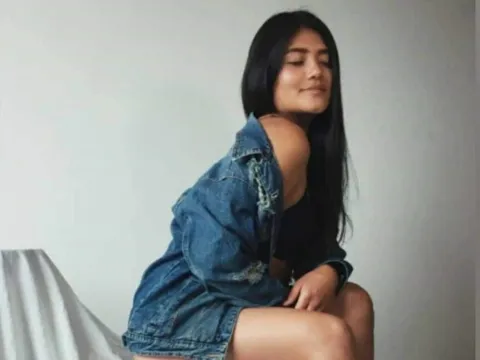sex video live chat model AitanaHodson