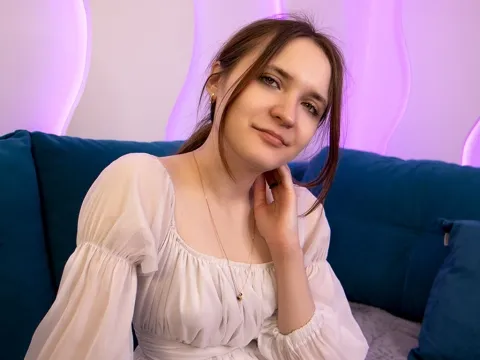 adult webcam model AliceRyker