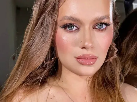 porno webcam chat model ArielAprile