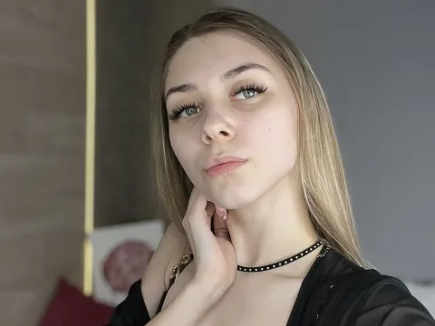 adult webcam model BeaBush