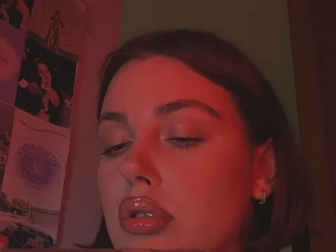 cock-sucking porn model BellaKarman
