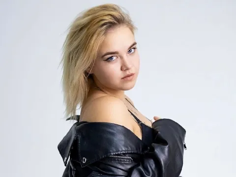 hot adulttv model DaniellaHarris