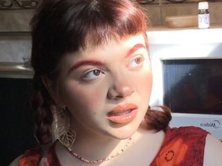 teen webcam model DianaBohemian