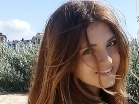 video live sex cam model DorottiCeloni