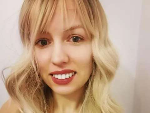 squirting pussy model EmilyNolan