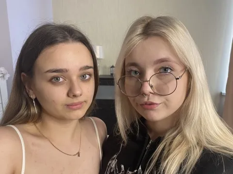 Cliquez ici pour faire L'AMOUR AVEC JulieAndLira