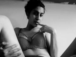 naked webcam chat model KassandraMorone