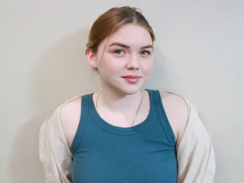 video dating model KiraHaris