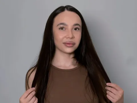 adult web cam model KiraJordy