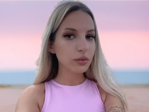teen cam live sex model KiraLopes