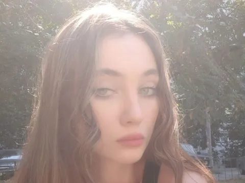 live jasmine model LauraTanguy