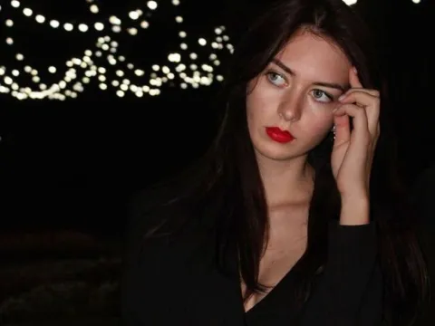 camera live sex model LuciaBenoit