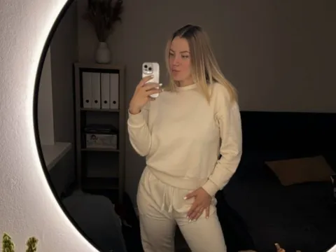 video live sex model LuciaRichards