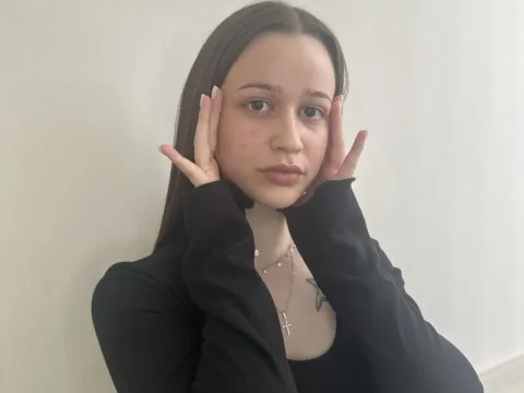 amateur teen sex model LynBready