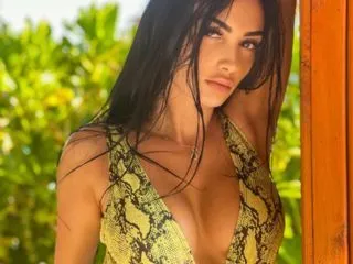 modelo de Brazilian wax RaquelleRyah