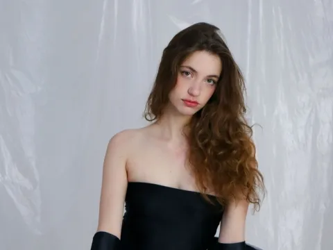 webcam show model SarahLevi
