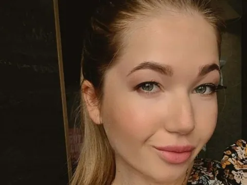sexy webcam chat model ScarlettMartinz