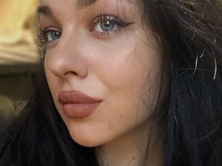 porno video chat model SiaLuney