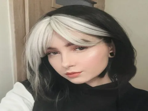 jasmin webcam model SuzieMikes