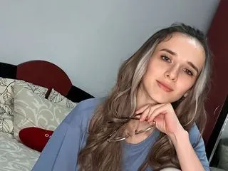 nude webcams model ZhaleyaSmith